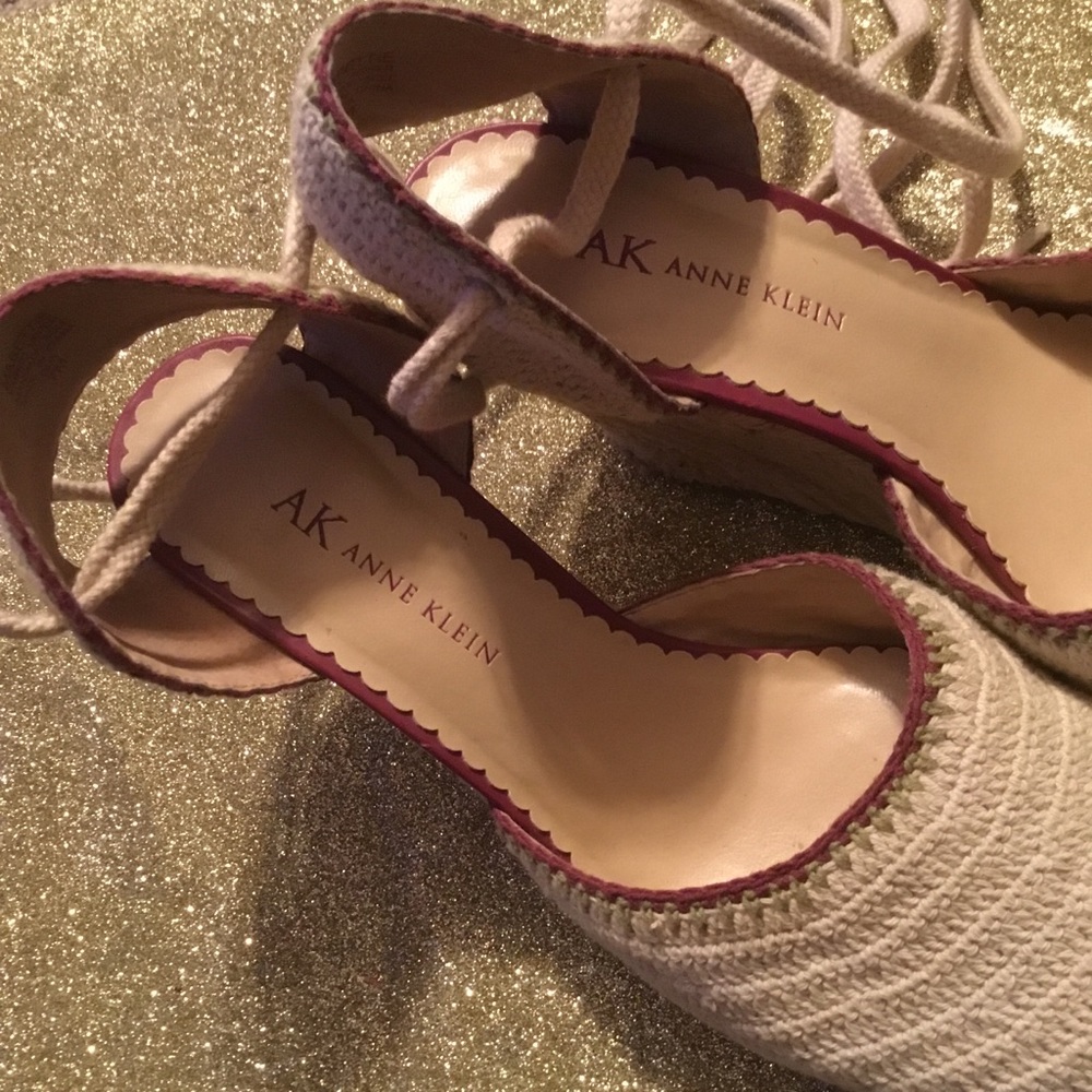 💛⚜️💛⚜️ ANNE KLEIN WOVEN KNIT LOOK SHOES ⚜️… - Picture 3 of 8